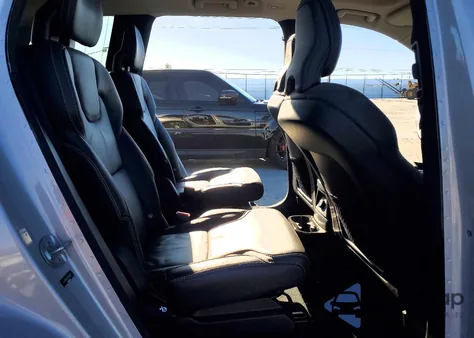 2024 Volvo Xc90 Plus из США, поврежденный, VIN YV4H60CE9R1148211